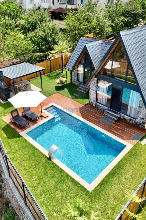 Kartepe/Maşukiyede 2+1 Isıtma Havuzlu, 6 Kişilik Bungalov