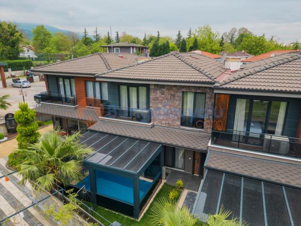 Sapanca Kırkpınar da 2+1 Kapalı Havuzlu 4 Kişilik Villa