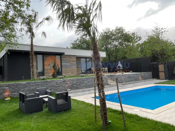 Kartepe/Maşukiyede 3+1 Jakuzili, Muhafazakar 8 Kişilik Lüks Villa