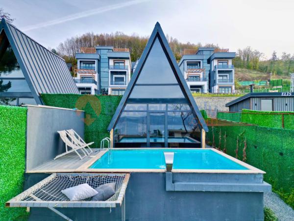 Sapanca/İlmiyede 2+1 Isıtma Hvuzlu, Jakuzili, Göl Manzaralı 5 Kişilik Bungalov