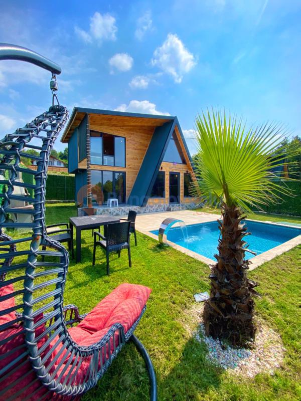 Sapanca/Hacımercan 3+1 6 Kişilik Havuzlu, Jakuzili Bungalov